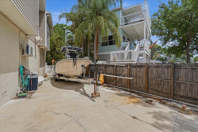 196 SHORE DRIVE, Palm Harbor, FL 34683