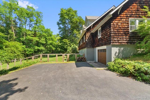 157 Route 100, Katonah, NY 10536
