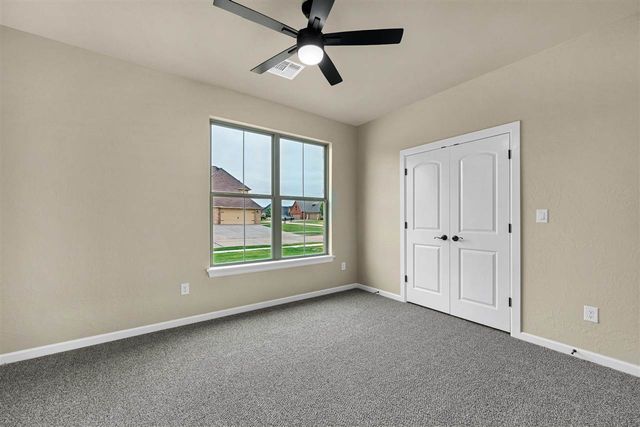 2604 SW 68th St, Lawton, OK 73505