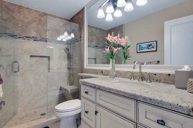 820 Club Drive, Palm Beach Gardens, FL 33418