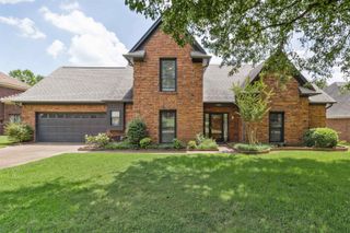 2242 HICKORY PATH DR, Cordova, TN 38016