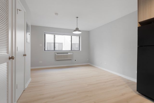 5411 N Winthrop Avenue 416, Chicago, IL 60640