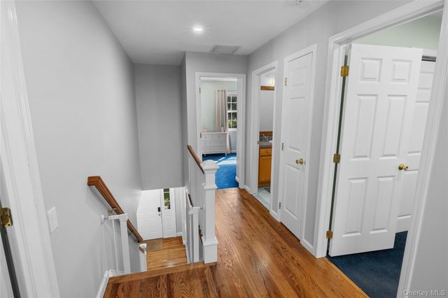 270 Nassau Road, Huntington, NY 11743