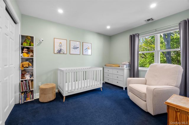 270 Nassau Road, Huntington, NY 11743