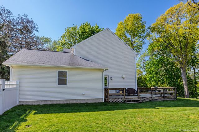 270 Nassau Road, Huntington, NY 11743