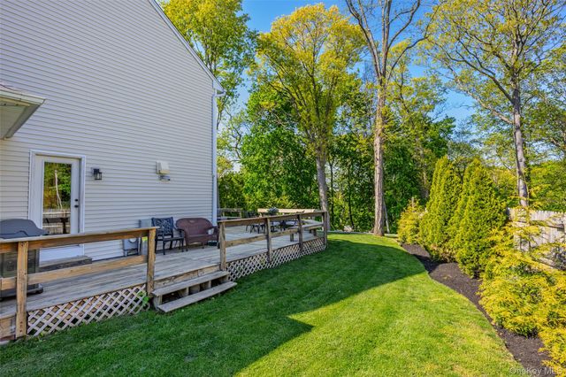 270 Nassau Road, Huntington, NY 11743