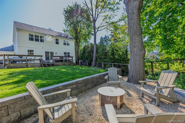 270 Nassau Road, Huntington, NY 11743