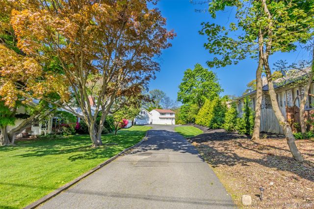 270 Nassau Road, Huntington, NY 11743