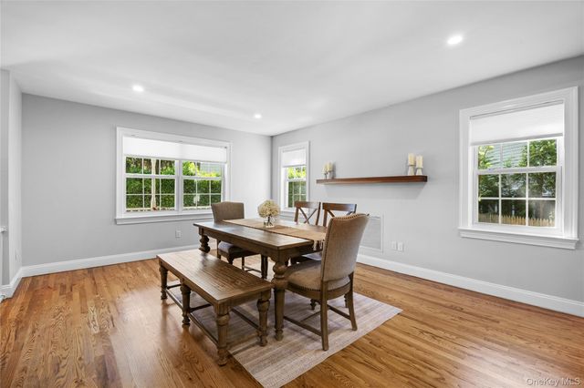 270 Nassau Road, Huntington, NY 11743