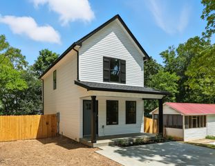 12271/2 Greenfield Dr, Clarksville, TN 37040