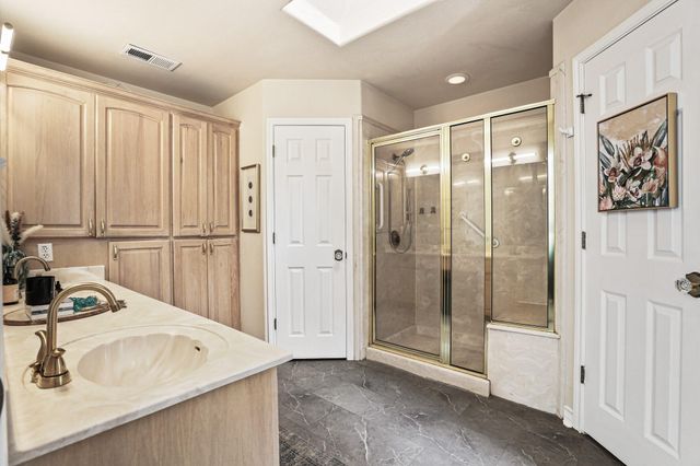 21105 Newport CV, Lago Vista, TX 78645