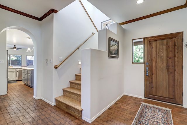 3004 Calle De Alamo NW, Albuquerque, NM 87104