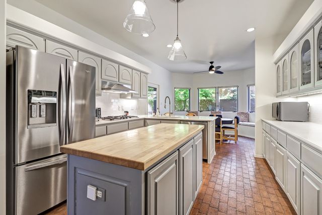 3004 Calle De Alamo NW, Albuquerque, NM 87104