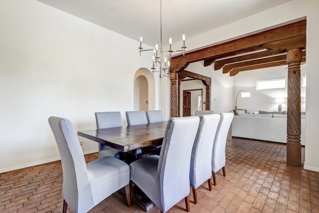 3004 Calle De Alamo NW, Albuquerque, NM 87104