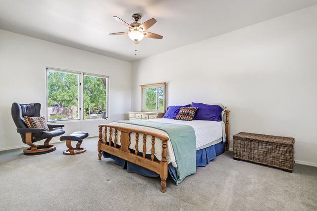 3004 Calle De Alamo NW, Albuquerque, NM 87104