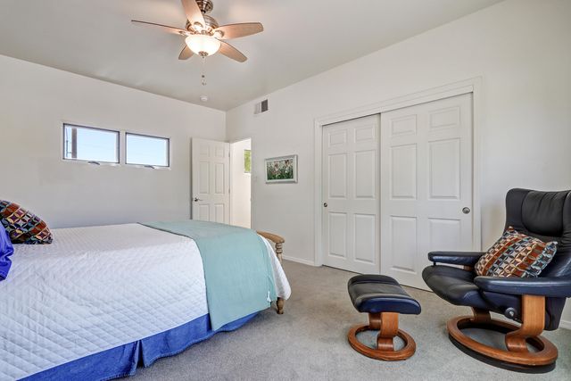 3004 Calle De Alamo NW, Albuquerque, NM 87104