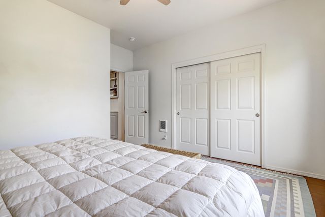 3004 Calle De Alamo NW, Albuquerque, NM 87104