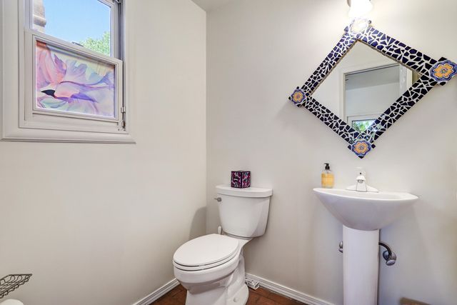 3004 Calle De Alamo NW, Albuquerque, NM 87104