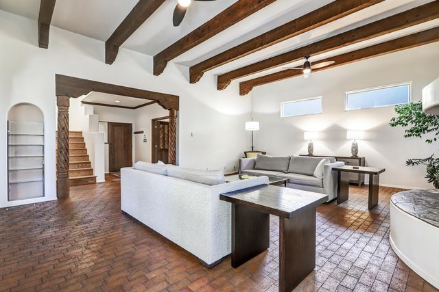 3004 Calle De Alamo NW, Albuquerque, NM 87104