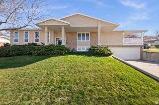 2671 S EDGEHILL DR, Bountiful, UT 84010