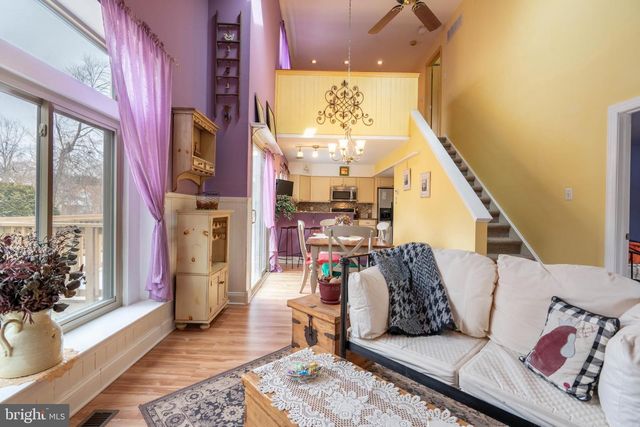 337 GREEN MEADOW LN, Horsham, PA 19044