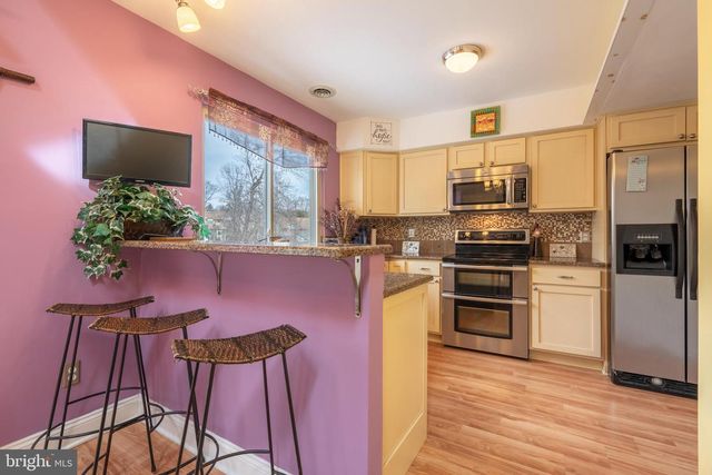 337 GREEN MEADOW LN, Horsham, PA 19044