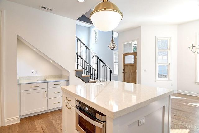 9460 Banyan Court, Centerville, OH 45458