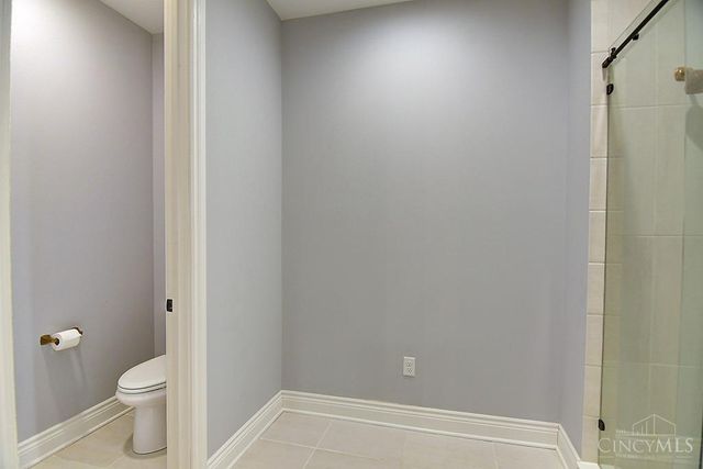 9460 Banyan Court, Centerville, OH 45458