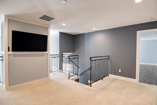 9460 Banyan Court, Centerville, OH 45458