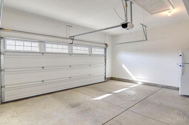 9460 Banyan Court, Centerville, OH 45458