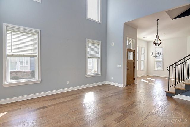 9460 Banyan Court, Centerville, OH 45458