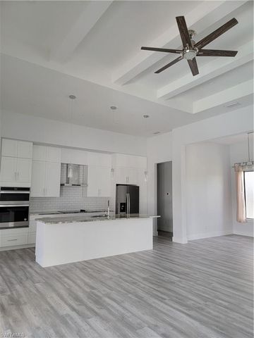 1132 SW 4th LN, Cape Coral, FL 33991