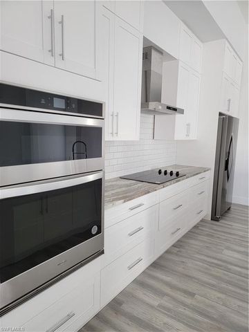 1132 SW 4th LN, Cape Coral, FL 33991