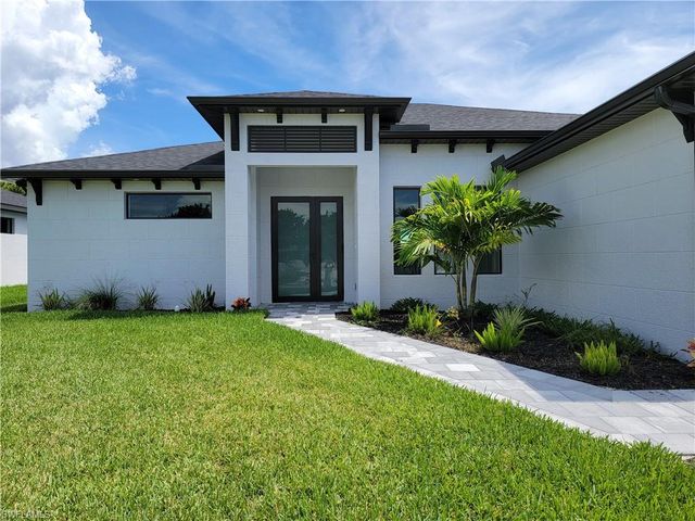 1132 SW 4th LN, Cape Coral, FL 33991