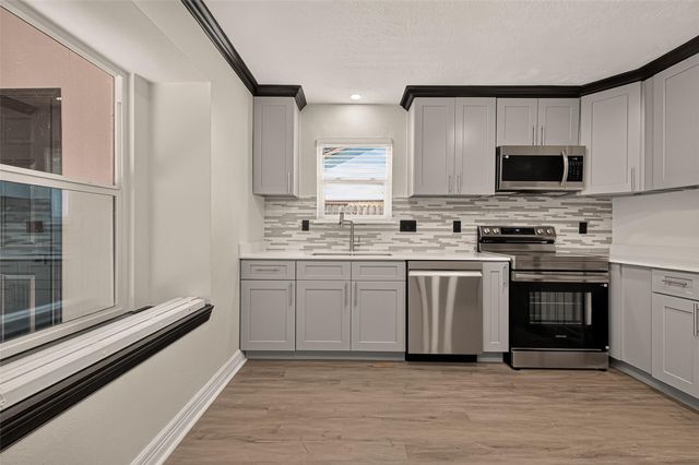 12415 Ridgelow Lane, Houston, TX 77070