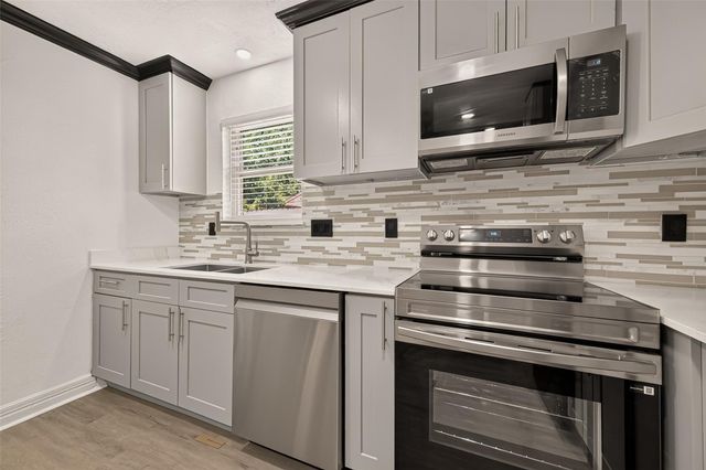 12415 Ridgelow Lane, Houston, TX 77070