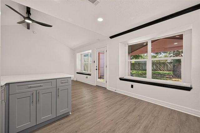 12415 Ridgelow Lane, Houston, TX 77070