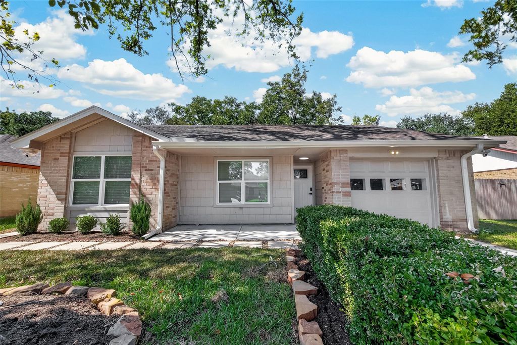 12415 Ridgelow Lane, Houston, TX 77070