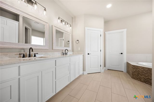 8324 Cates Creek Drive, Salado, TX 76571