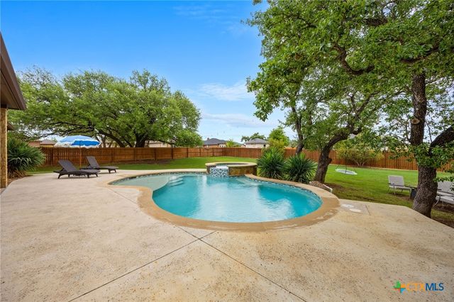8324 Cates Creek Drive, Salado, TX 76571