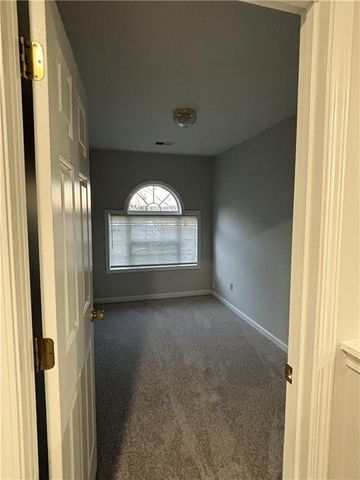 1564 Log Cabin Lane, Lawrenceville, GA 30045