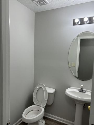 1564 Log Cabin Lane, Lawrenceville, GA 30045