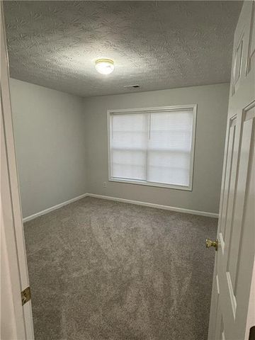 1564 Log Cabin Lane, Lawrenceville, GA 30045