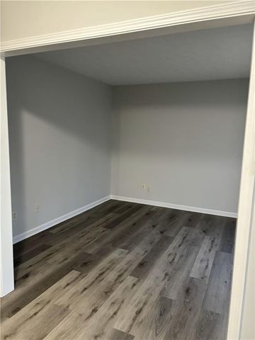 1564 Log Cabin Lane, Lawrenceville, GA 30045