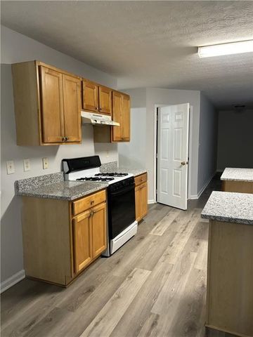 1564 Log Cabin Lane, Lawrenceville, GA 30045