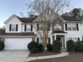 1564 Log Cabin Lane, Lawrenceville, GA 30045