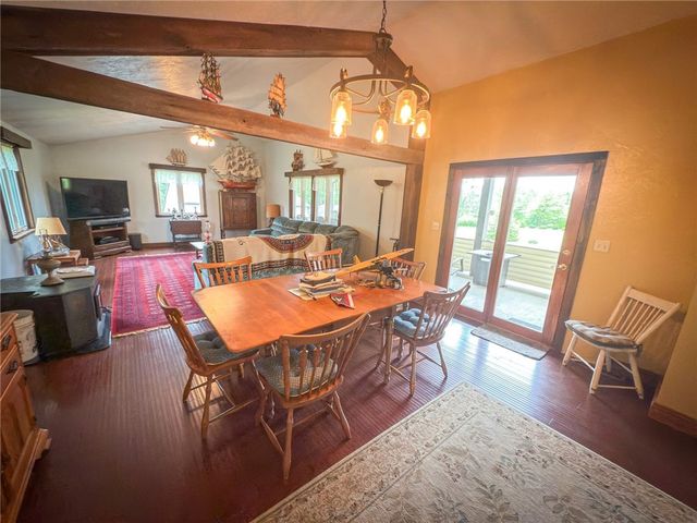 829 Saxonburg Rd, Jefferson Twp, PA 16002