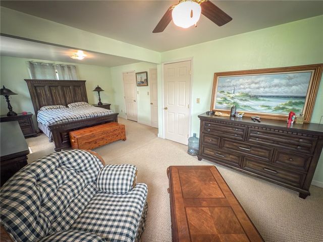 829 Saxonburg Rd, Jefferson Twp, PA 16002