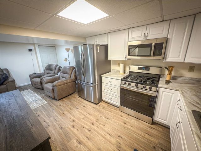 829 Saxonburg Rd, Jefferson Twp, PA 16002