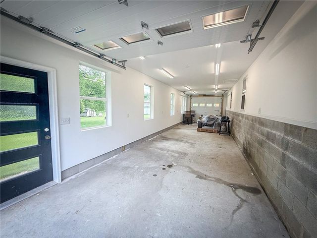 829 Saxonburg Rd, Jefferson Twp, PA 16002